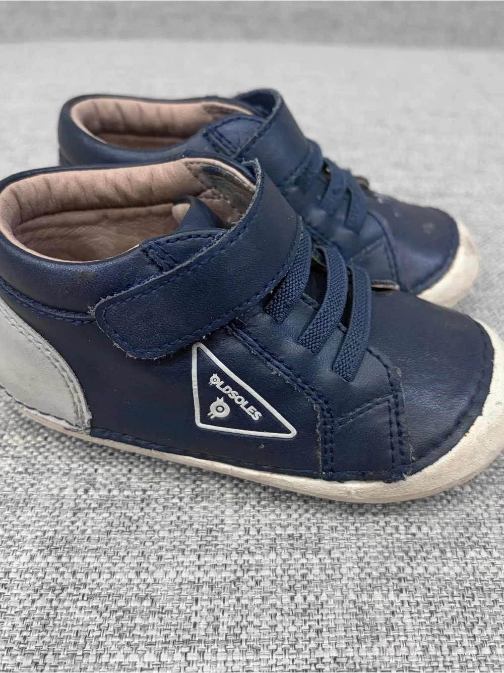 Old Soles size 23 (US size 7) GUC